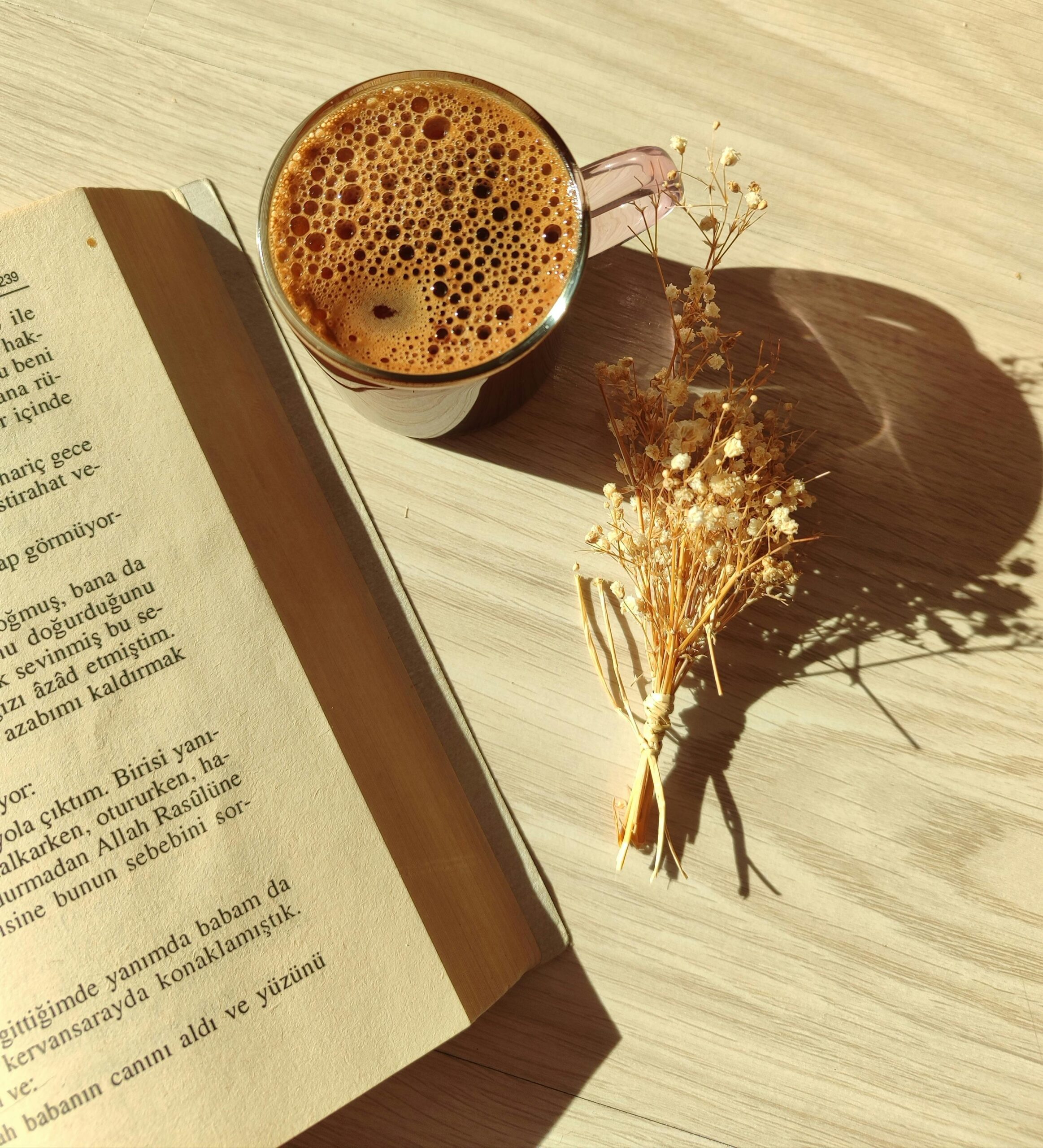 المنزل والديكور: تجسيد للراحة والذوق الشخصي